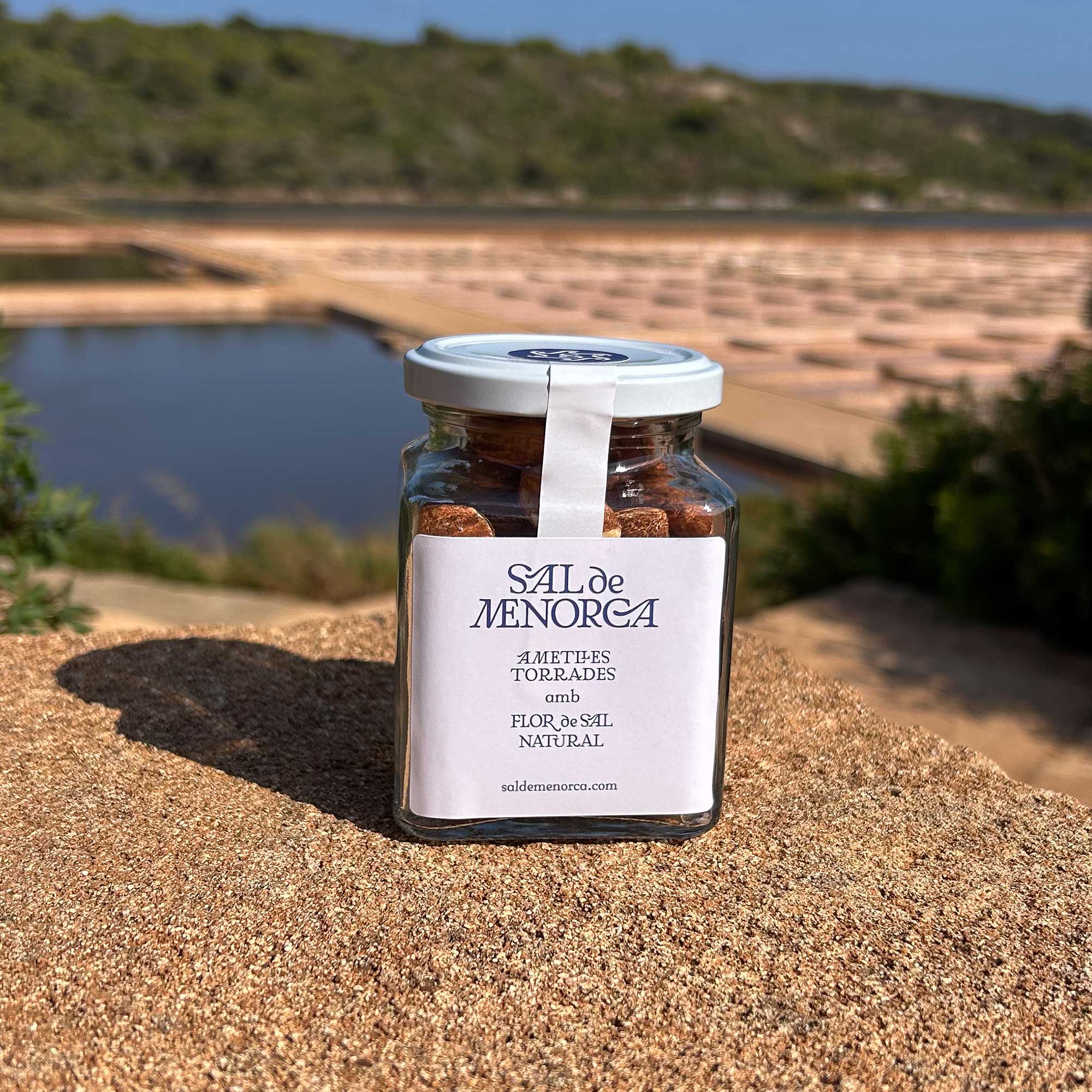 Almendra tostada flor de sal natural 130 g en las salinas de Menorca